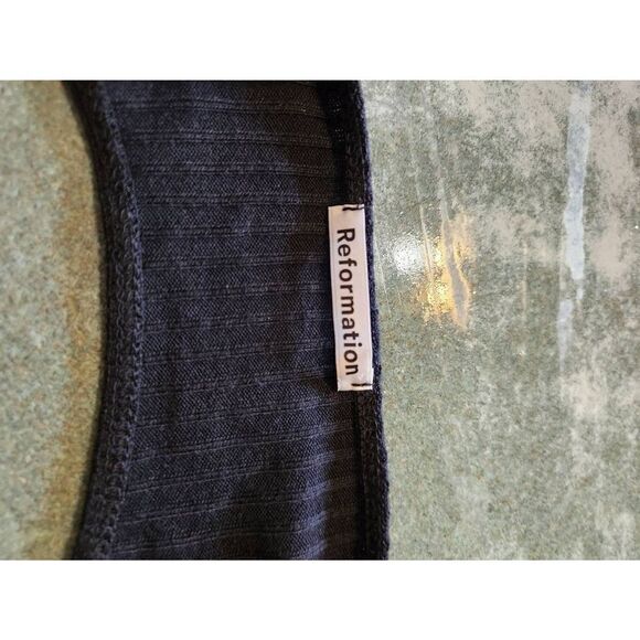 Reformation black wrap front ribbed top - Picture 2 of 4